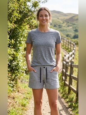 The North Face Women’s Linen Cotton Striped Black and  White shorts  size 8